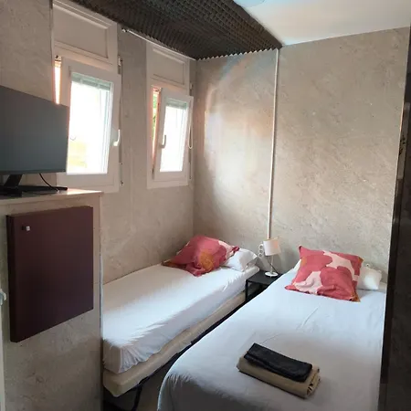 Séjour chez l'habitant Barcelona Village *